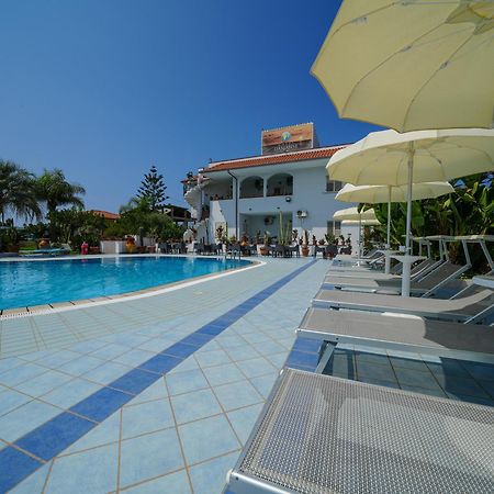 Hotel Damanse Santa Domenica  Zewnętrze zdjęcie