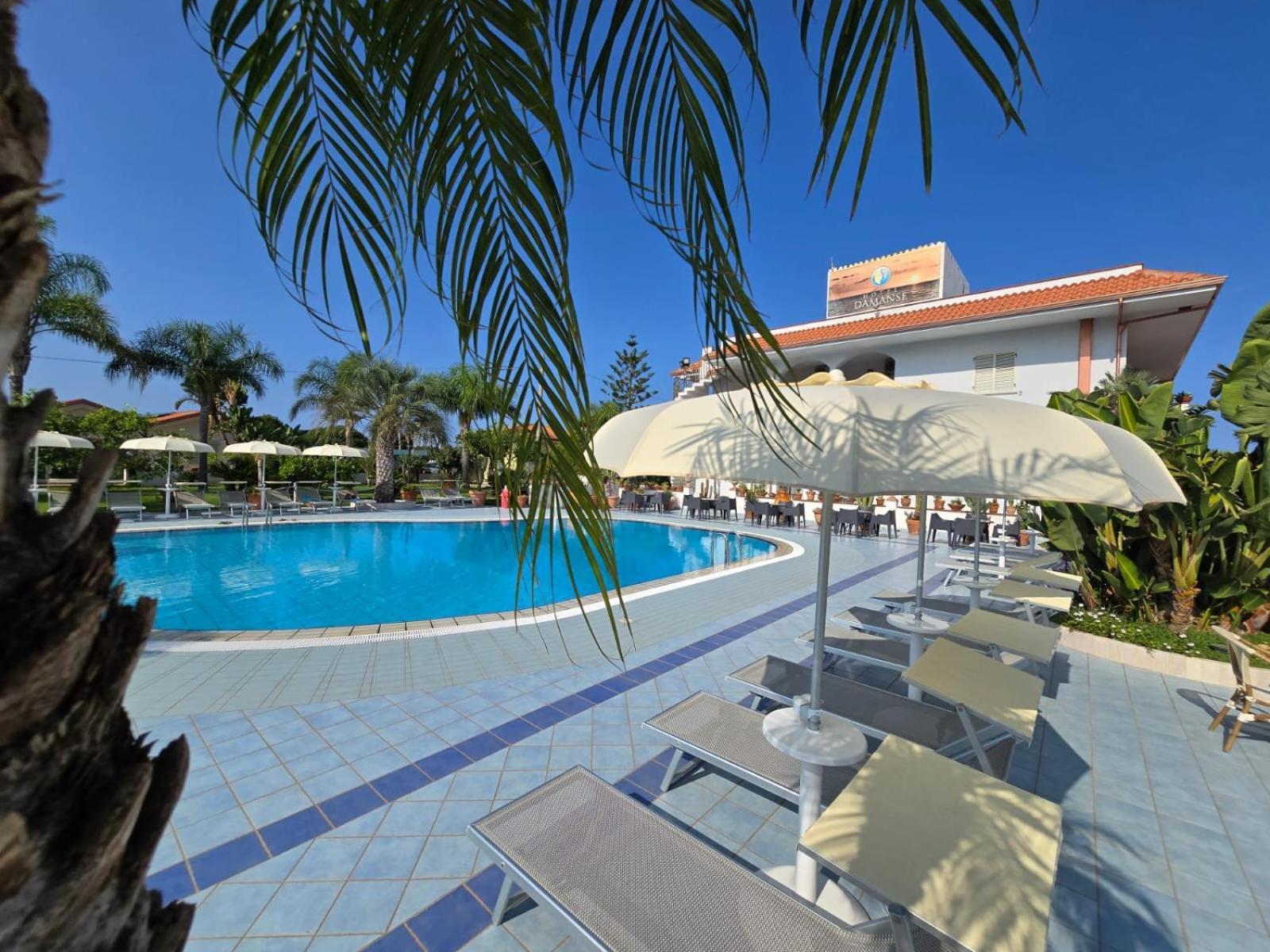 Hotel Damanse Santa Domenica  Zewnętrze zdjęcie