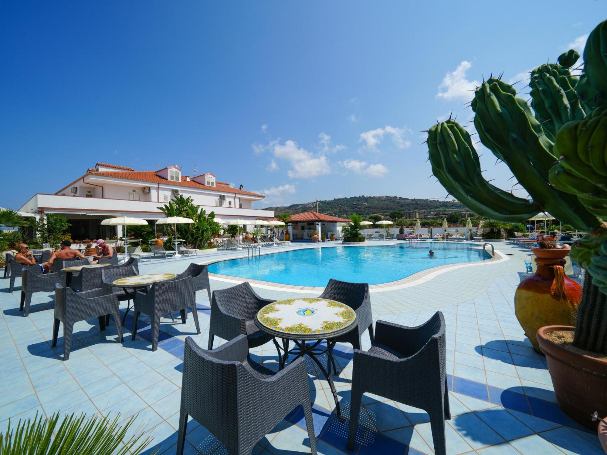 Hotel Damanse Santa Domenica  Zewnętrze zdjęcie
