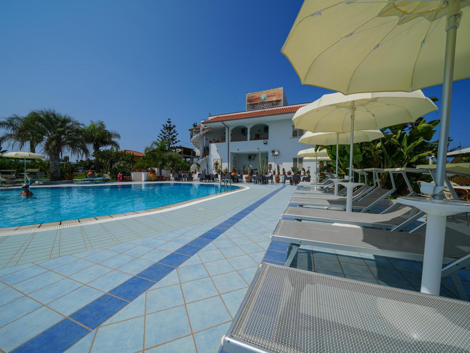 Hotel Damanse Santa Domenica  Zewnętrze zdjęcie